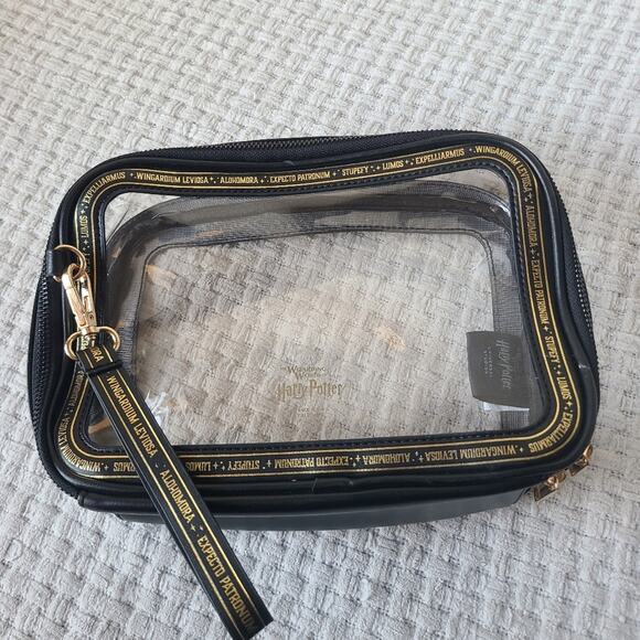 Harry Potter Transparent Pouch with Black and Gold Trim - Picture 6 of 11